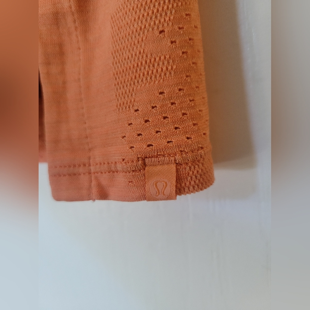 Lululemon Train to Be Cropped Muscle Tank Top Dot Camo Orange Size 4 Sleeveless - Picture 3 of 10